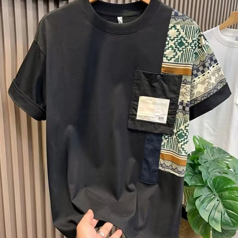 Men's Summer New Round Neck Pullover Fashion and Elegant Casual T-shirt Printed Pocket Panel Supple Versatile Short Sleeve Tops